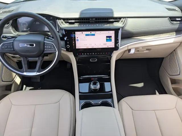 2026 Jeep Grand Cherokee Limited 4x2