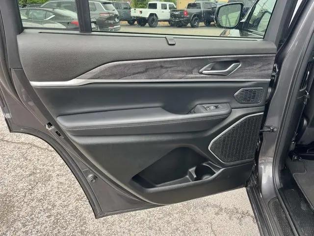 2024 Jeep Grand Cherokee L Limited 4x4