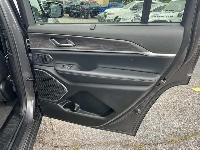 2024 Jeep Grand Cherokee L Limited 4x4