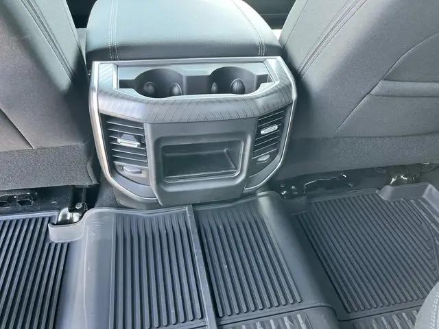2026 Ram 3500 Big Horn Crew Cab 4x4 64 Box