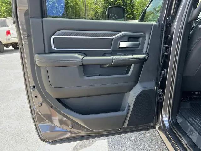 2026 Ram 3500 Big Horn Crew Cab 4x4 64 Box
