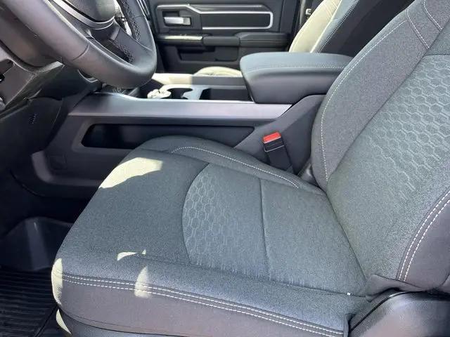 2026 Ram 3500 Big Horn Crew Cab 4x4 64 Box