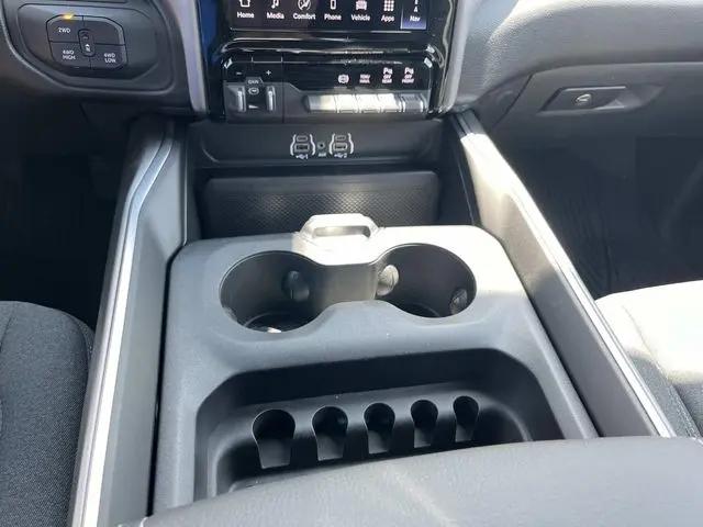 2026 Ram 3500 Big Horn Crew Cab 4x4 64 Box