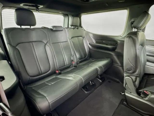 2026 Jeep Grand Wagoneer Limited Altitude 4x4