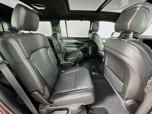2026 Jeep Grand Wagoneer Limited Altitude 4x4