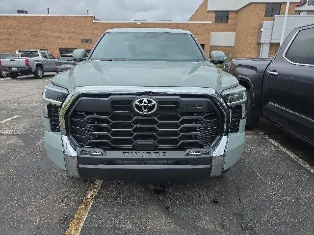2026 Toyota Tundra SR5 CrewMax 5.5' Bed