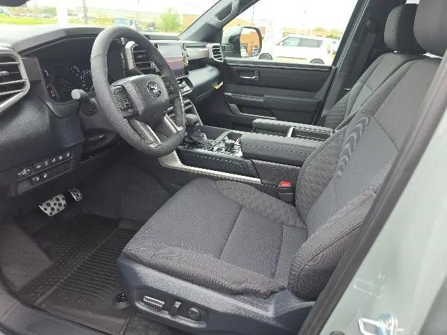 2026 Toyota Tundra SR5 CrewMax 5.5' Bed