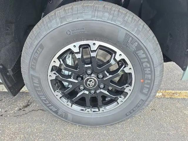 2026 Toyota Tundra SR5 CrewMax 5.5' Bed