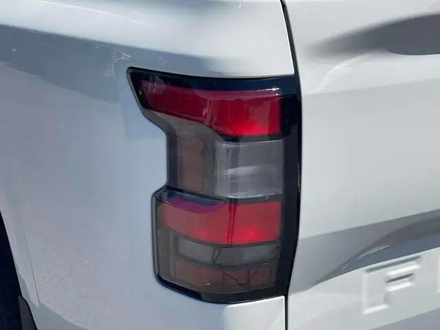 2025 Nissan Frontier Crew Cab SV 4x4