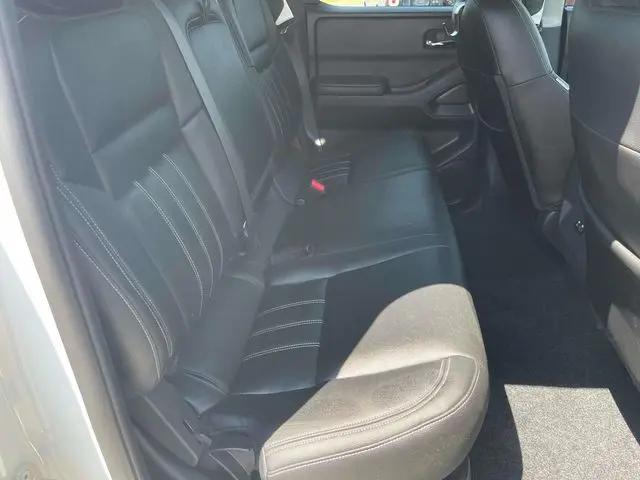 2025 Nissan Frontier Crew Cab SV 4x4