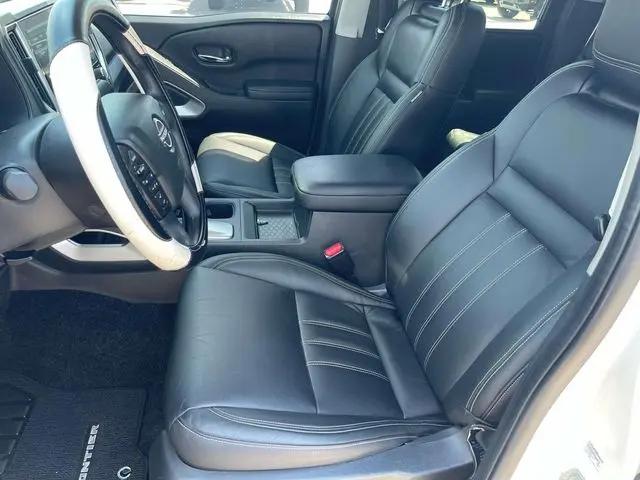 2025 Nissan Frontier Crew Cab SV 4x4