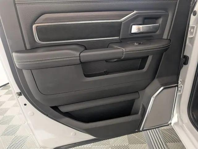 2026 Ram 3500 Laramie Mega Cab 4x4 6'4" Box