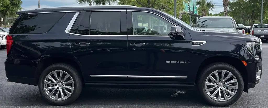 2022 GMC Yukon 4WD Denali