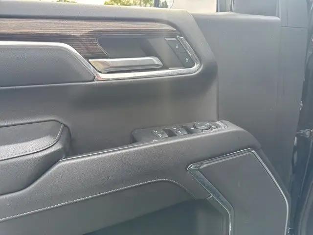 2024 GMC Sierra 1500 4WD Crew Cab Short Box Elevation with 3VL