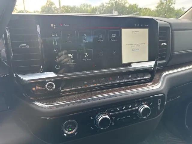 2024 GMC Sierra 1500 4WD Crew Cab Short Box Elevation with 3VL