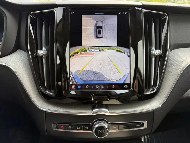 2025 Volvo XC60 B5 Plus