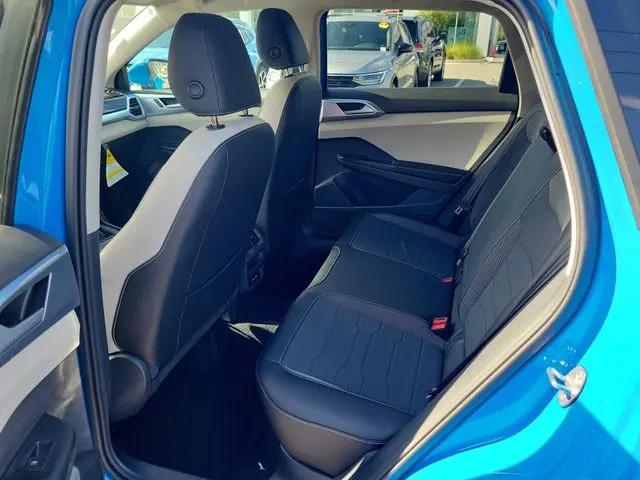 2026 Volkswagen Taos SE
