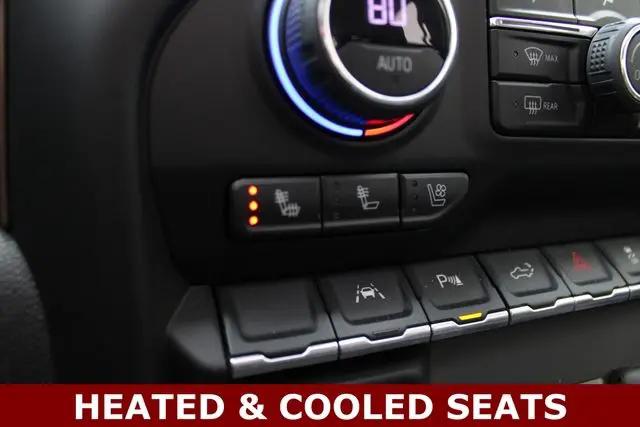 2022 Chevrolet Silverado 1500 4WD Crew Cab Short Bed High Country