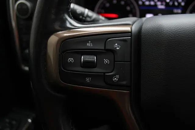 2022 Chevrolet Silverado 1500 4WD Crew Cab Short Bed High Country