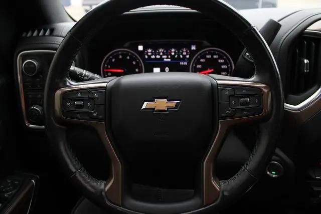 2022 Chevrolet Silverado 1500 4WD Crew Cab Short Bed High Country