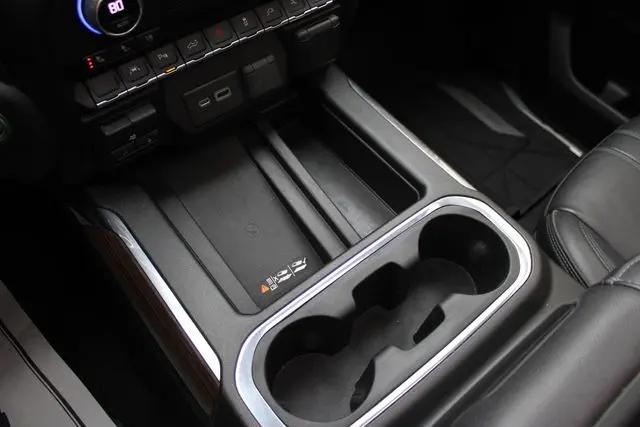 2022 Chevrolet Silverado 1500 4WD Crew Cab Short Bed High Country