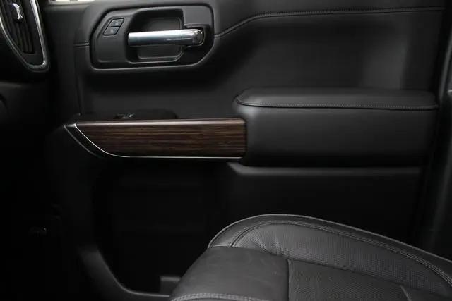 2022 Chevrolet Silverado 1500 4WD Crew Cab Short Bed High Country
