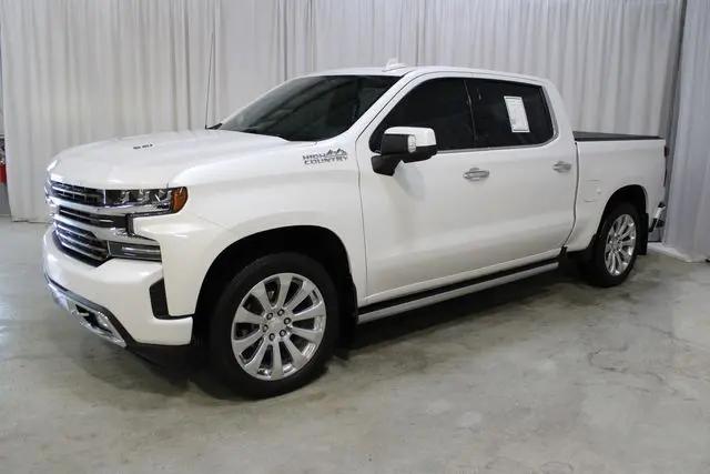 2022 Chevrolet Silverado 1500 4WD Crew Cab Short Bed High Country