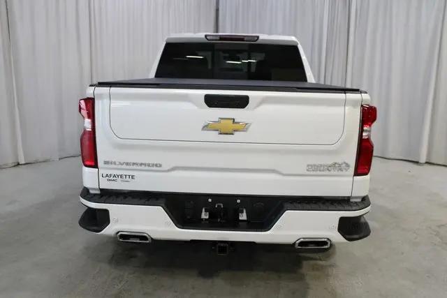 2022 Chevrolet Silverado 1500 4WD Crew Cab Short Bed High Country