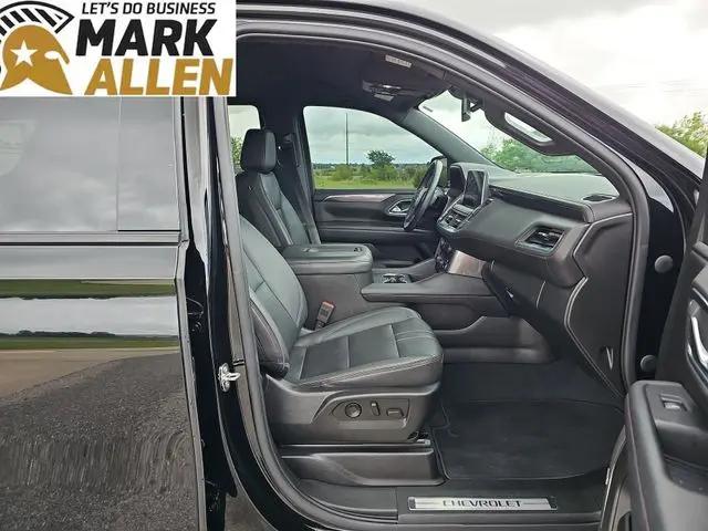 2023 Chevrolet Tahoe 4WD RST