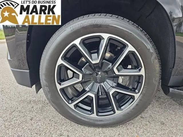2023 Chevrolet Tahoe 4WD RST