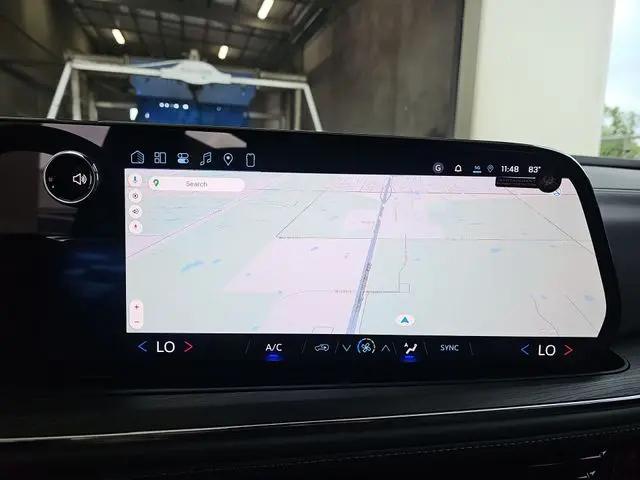 2026 Chevrolet Suburban LS, 4WD