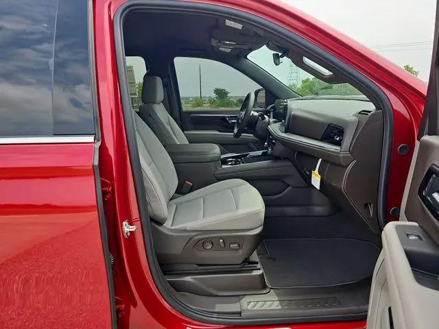 2026 Chevrolet Suburban LS, 4WD