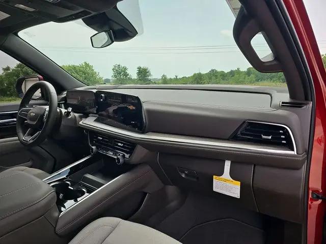 2026 Chevrolet Suburban LS, 4WD