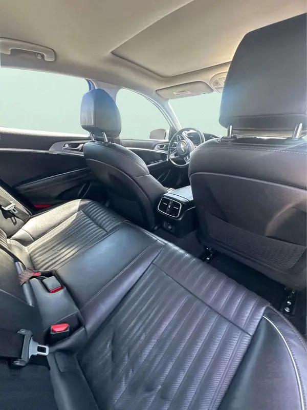 2020 Genesis G70 2.0T RWD