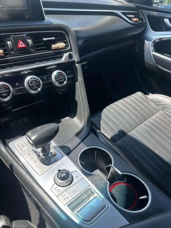 2020 Genesis G70 2.0T RWD