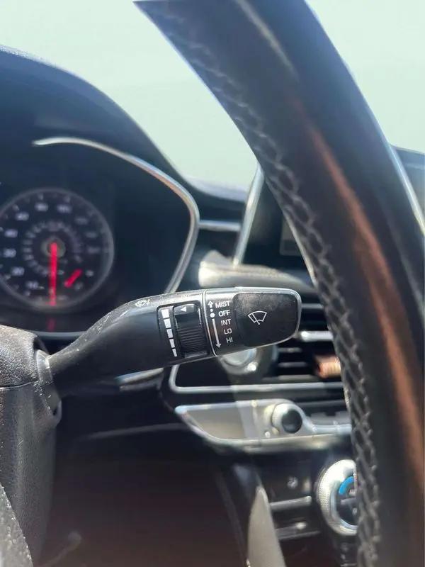 2020 Genesis G70 2.0T RWD
