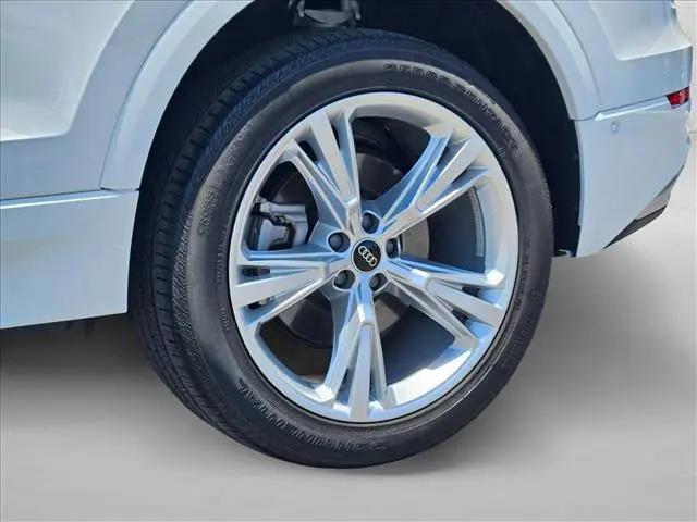 2023 Audi Q8 Premium 55 TFSI quattro Tiptronic