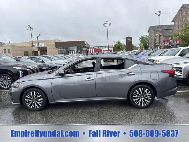 2023 Nissan Altima SV FWD