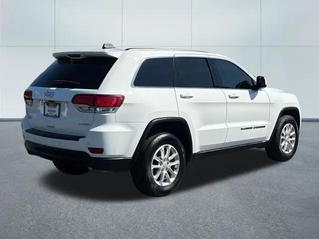 2022 Jeep Grand Cherokee Laredo E 4x4