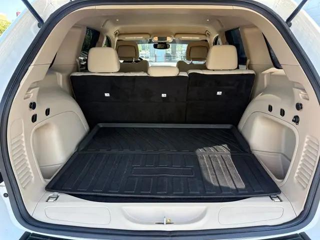 2022 Jeep Grand Cherokee Laredo E 4x4