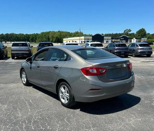 2017 Chevrolet Cruze LT Auto
