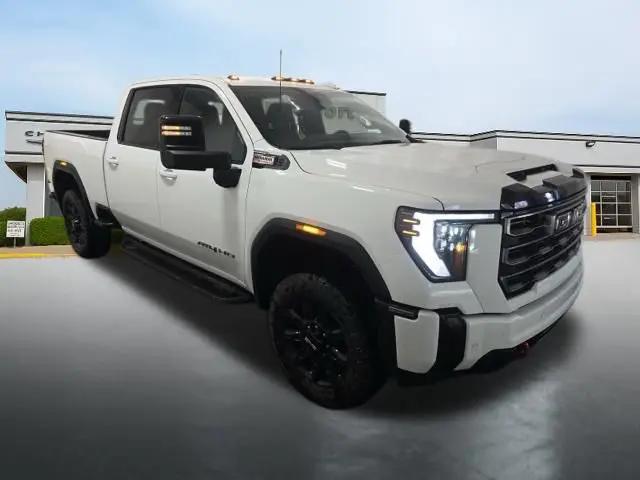 2025 GMC Sierra 2500HD Crew Cab, Standard Bed, AT4, 4WD