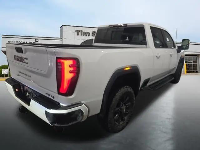2025 GMC Sierra 2500HD Crew Cab, Standard Bed, AT4, 4WD
