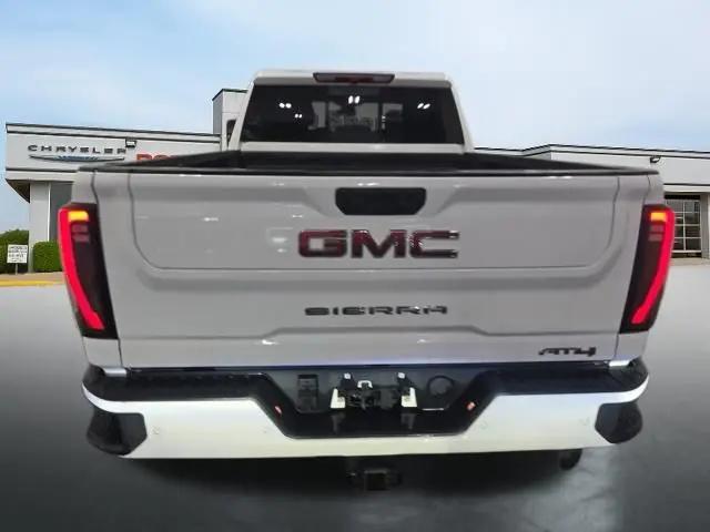 2025 GMC Sierra 2500HD Crew Cab, Standard Bed, AT4, 4WD