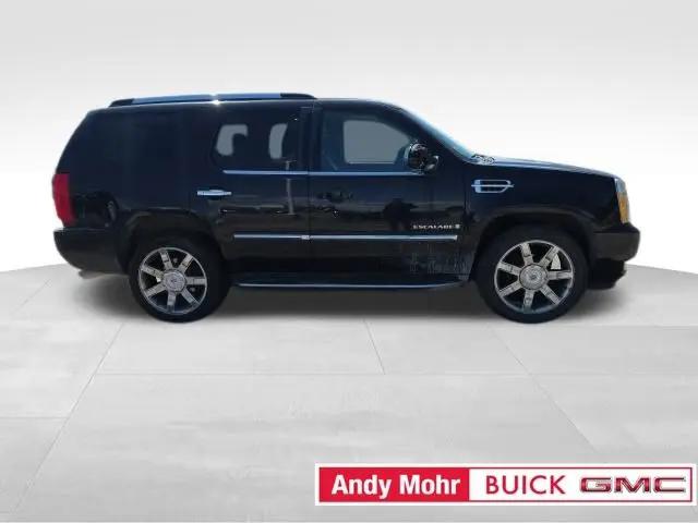 2008 Cadillac Escalade Standard