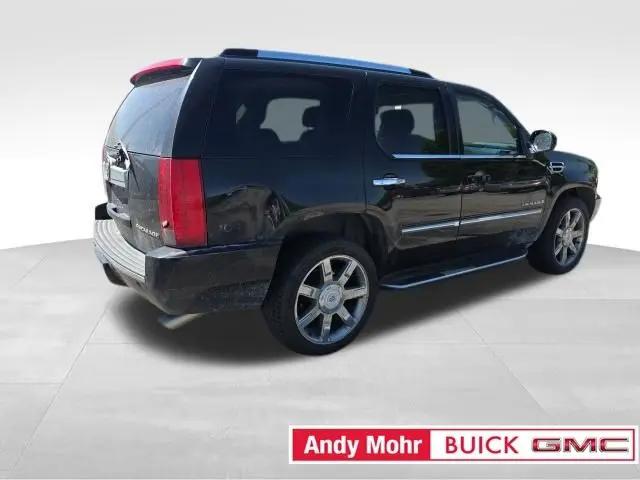 2008 Cadillac Escalade Standard