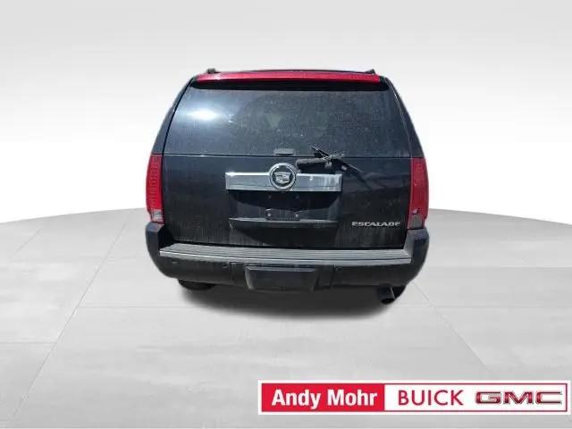 2008 Cadillac Escalade Standard