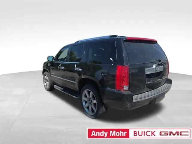 2008 Cadillac Escalade Standard