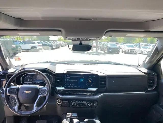 2022 Chevrolet Silverado 1500 4WD Crew Cab Short Bed LTZ