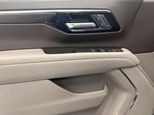 2025 Chevrolet Tahoe 4WD LT